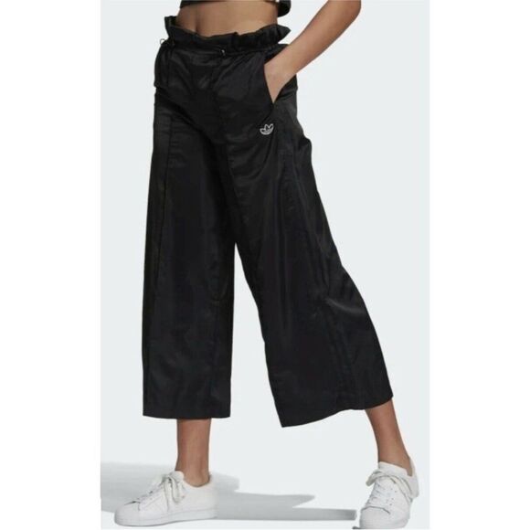 ADIDAS ORIGINALS | 7/8 Length Wide Leg Satin Look Track Pants Women’s Size Small - Picture 1 of 15